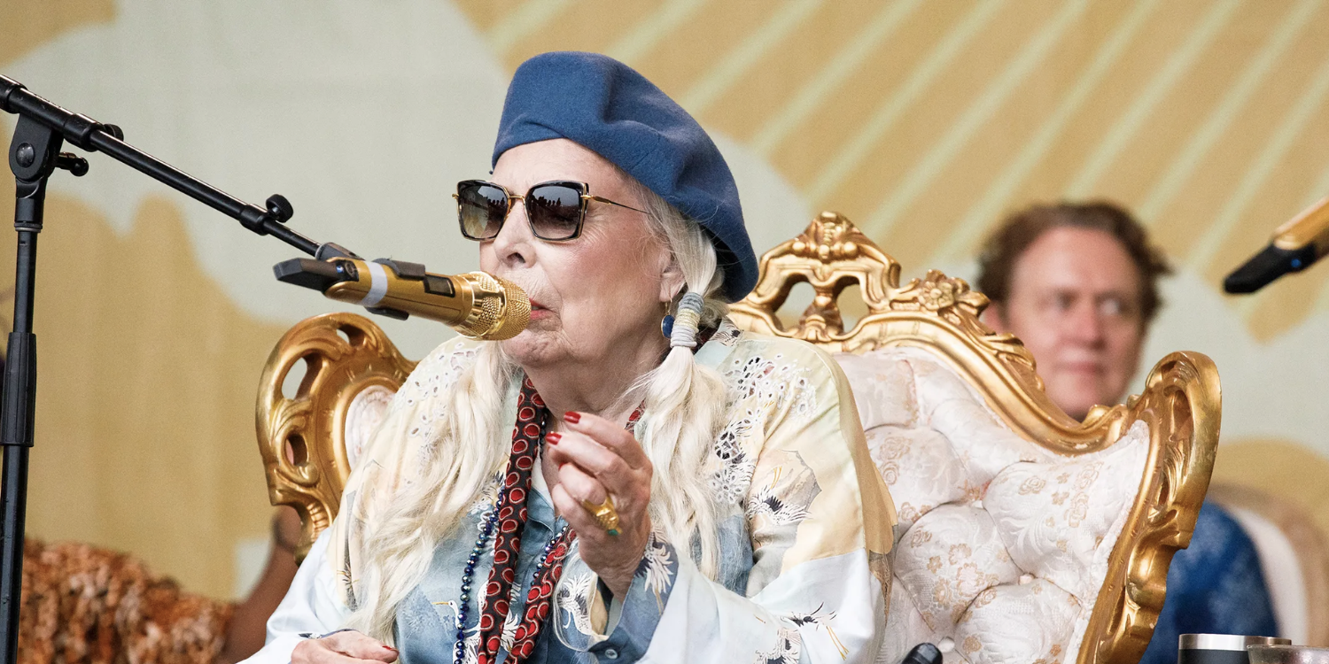 Retired Legend Joni Mitchell Performed Live for the First Time in Years