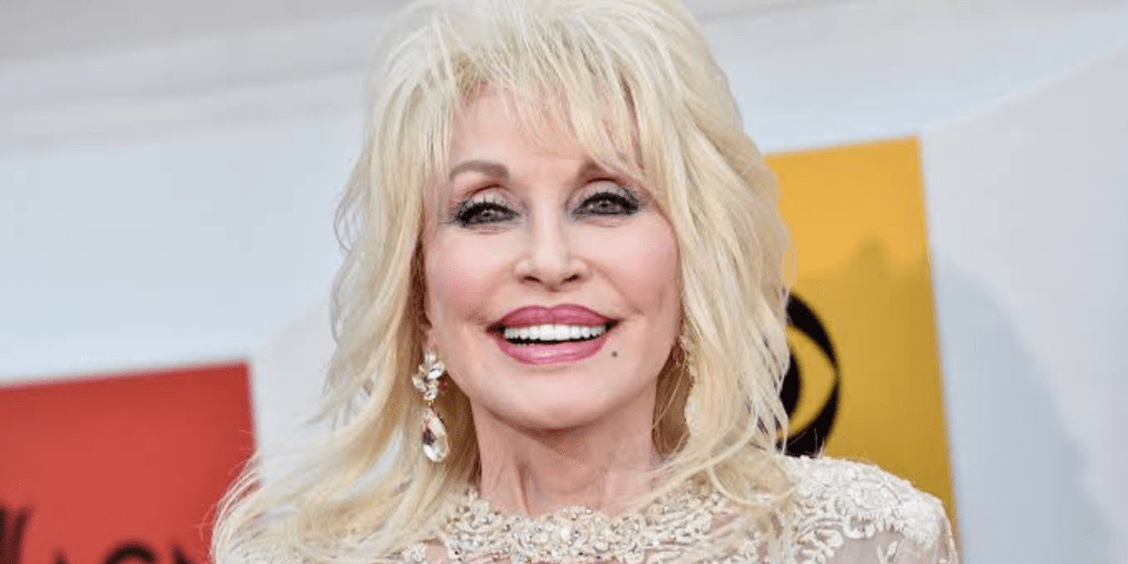Dolly Parton to be Honored With a Philanthropic Award for Her Work