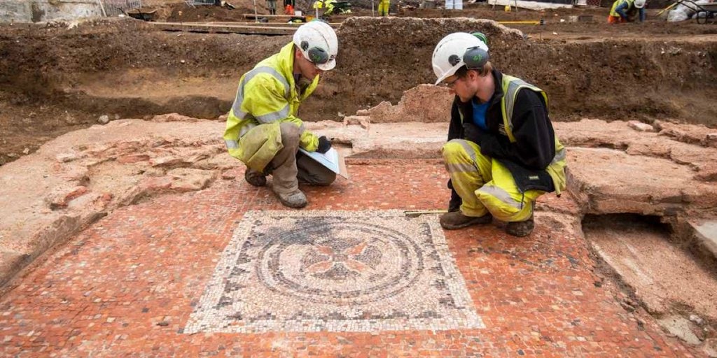 “Incredibly Rare” Roman Mausoleum Uncovered Beneath London Construction Site