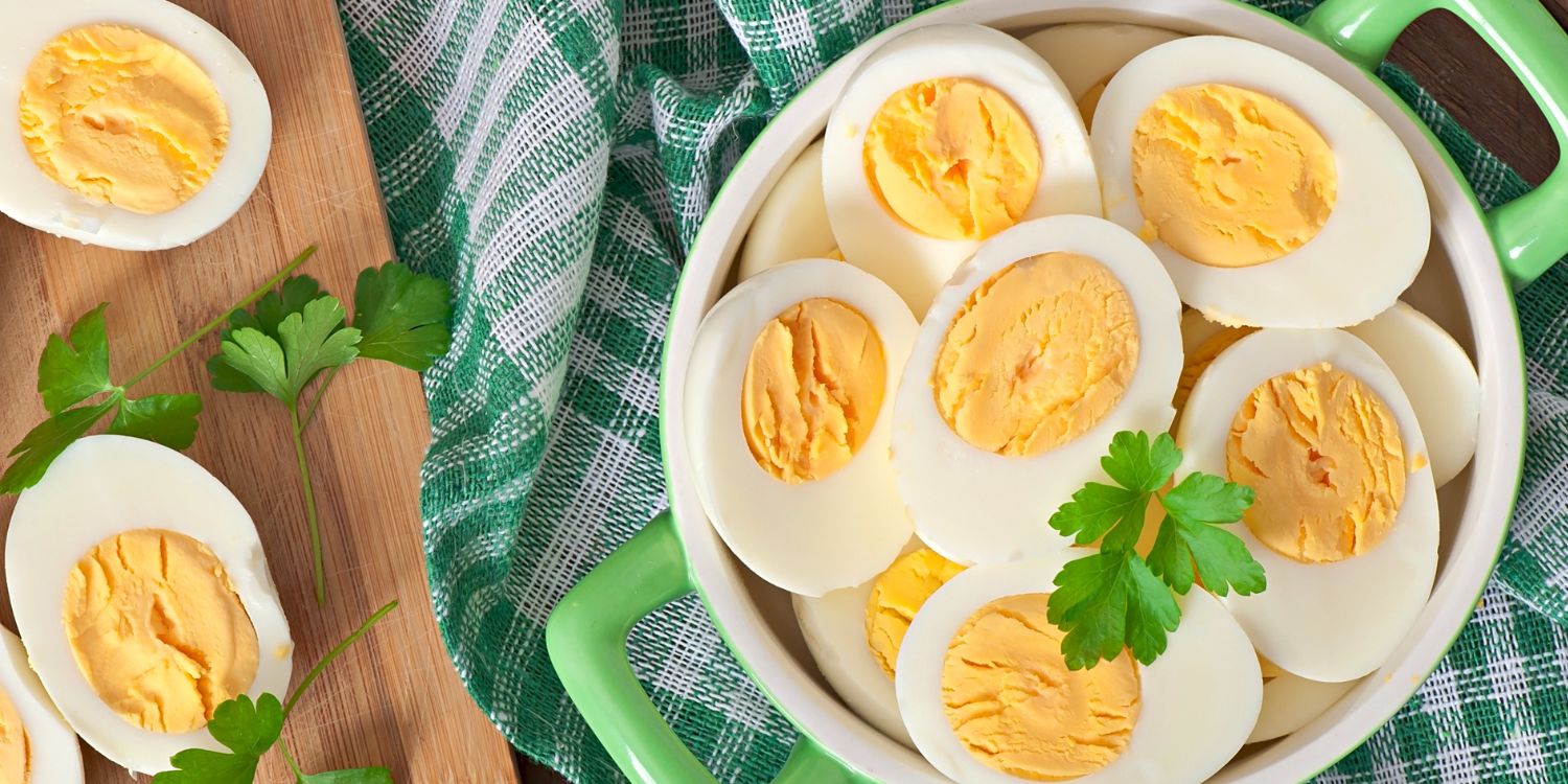 How to Keep Boiled Eggs From Cracking While Cooking