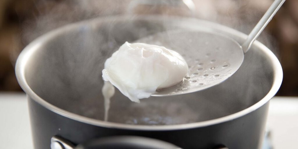 Mastering the Art of Poaching an Egg